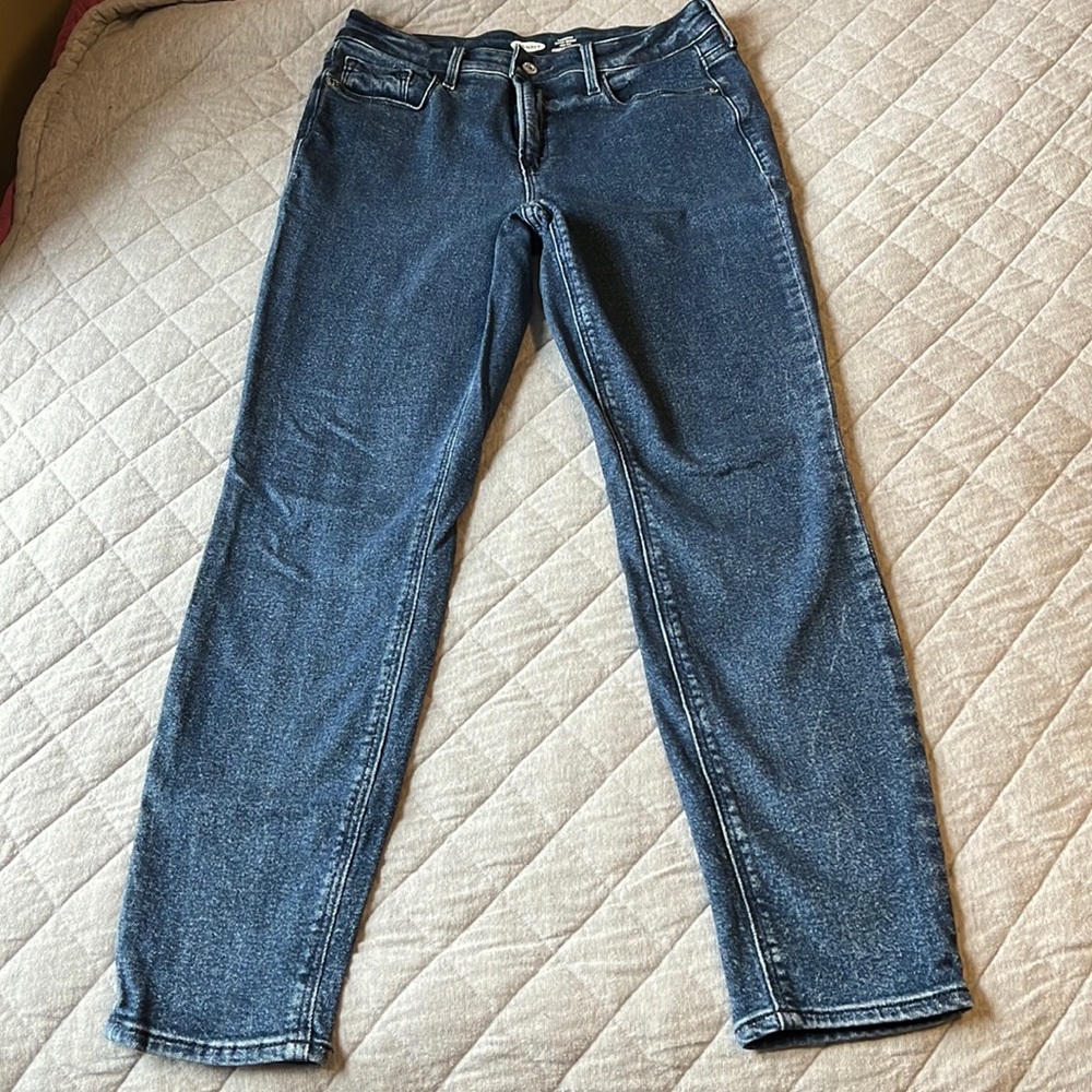 Old Navy size 8 high rise rockstar skinny jean